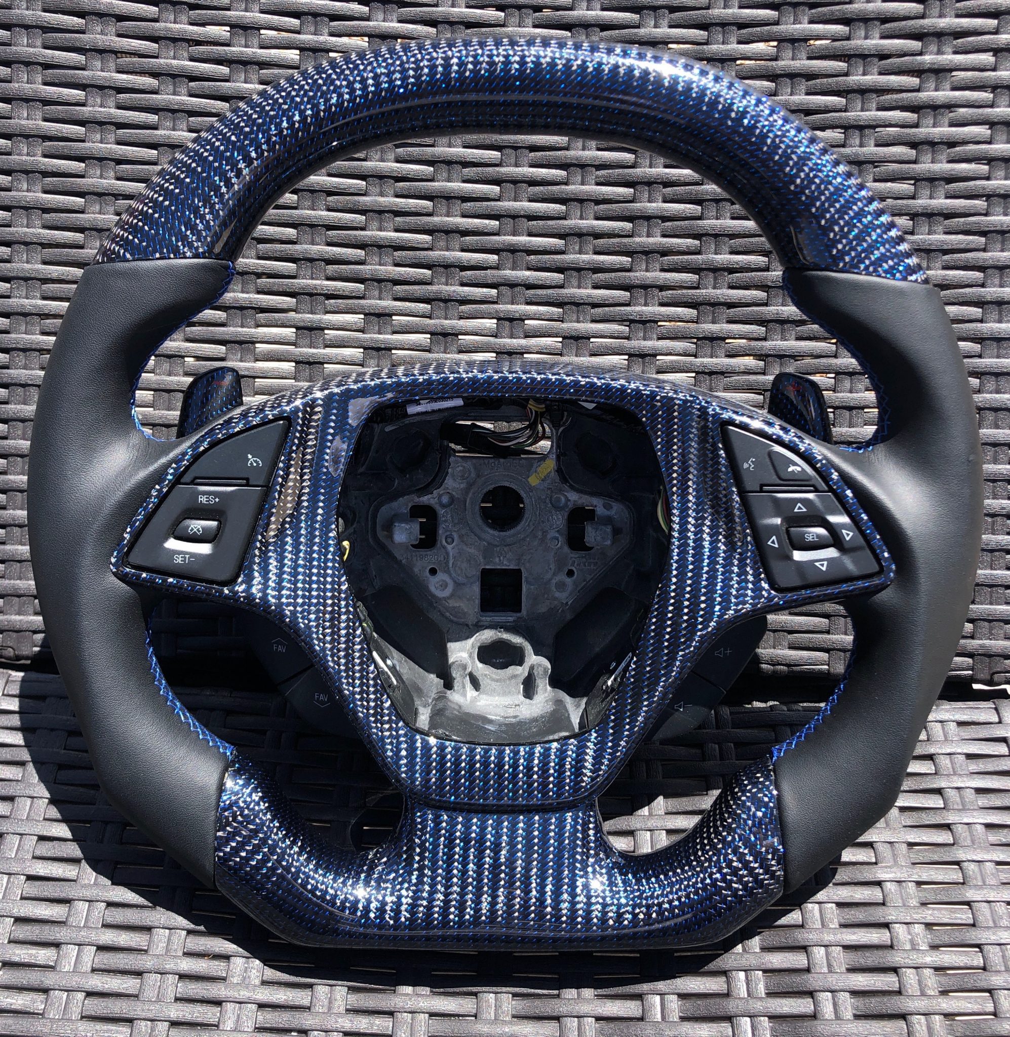 Ivan Tampi Customs C7 Corvette Steering Wheel in Carbon Fiber 2014